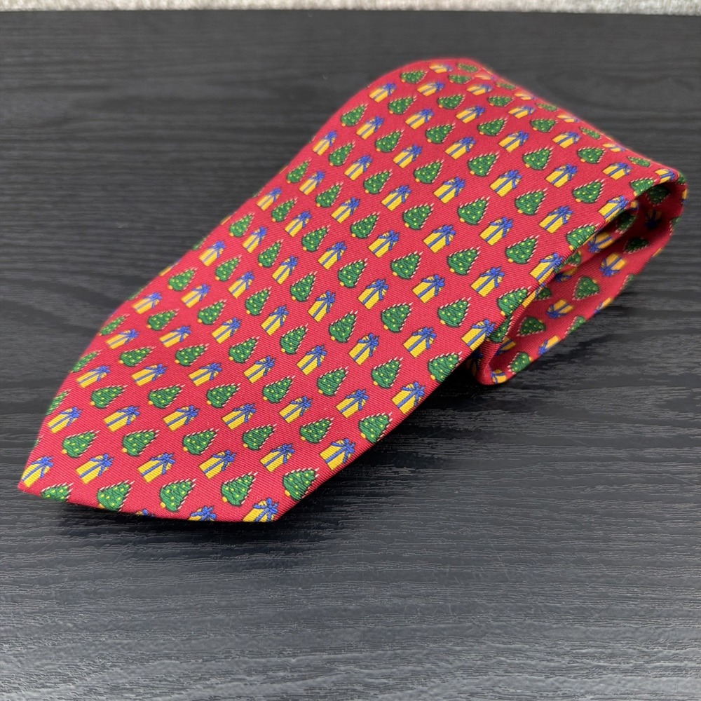 Brooks Brothers Red Muliti‎ Christmas Tie With Presents and Christmas Trees USA